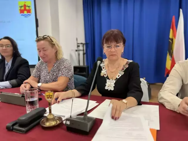 Cmentarz w Małszewie zostaje. Gorąca dyskusja i wątpliwości wokół decyzji radnych