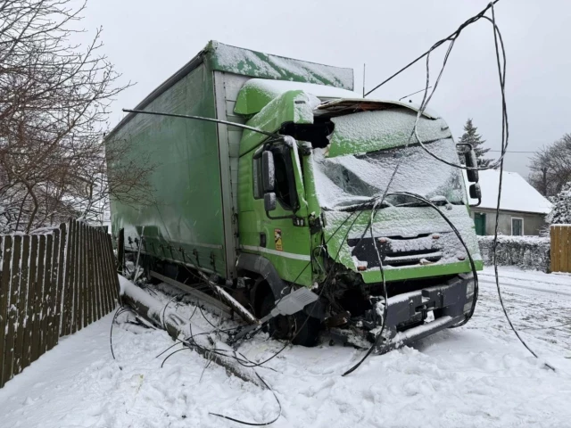 Kolizja w Jedwabnie. Droga całkowicie zablokowana