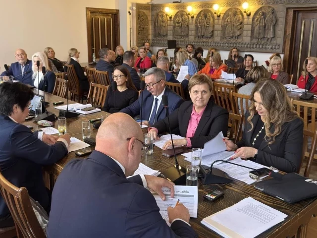 Powiat uchwalił budżet na 2026 rok. Blisko 20 mln zł pójdzie na inwestycje
