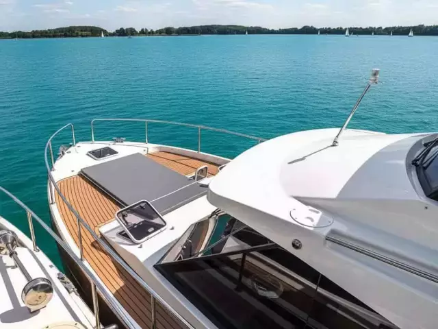 Mazury z pokładu jachtu - jak rozpocząć swoją podróż po Krainie Wielkich Jezior?