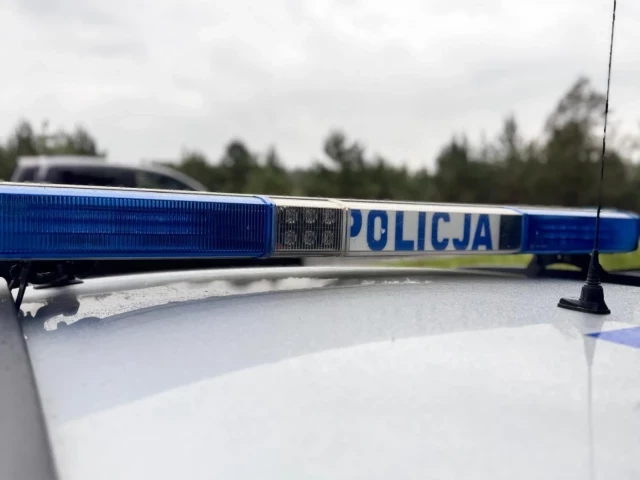 Śliska pułapka i trzy kolizje na DK53. Droga Pasym - Olsztyn zamknięta w obu kierunkach [AKTUALIZACJA]