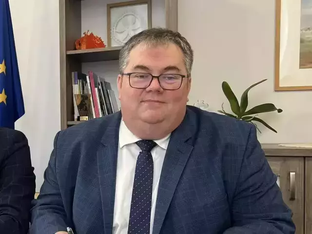 Mazurskie Malediwy „uciekają”. Wójt Jedwabna: „Jeziora nie da się oszukać, ono żyje z nieba”