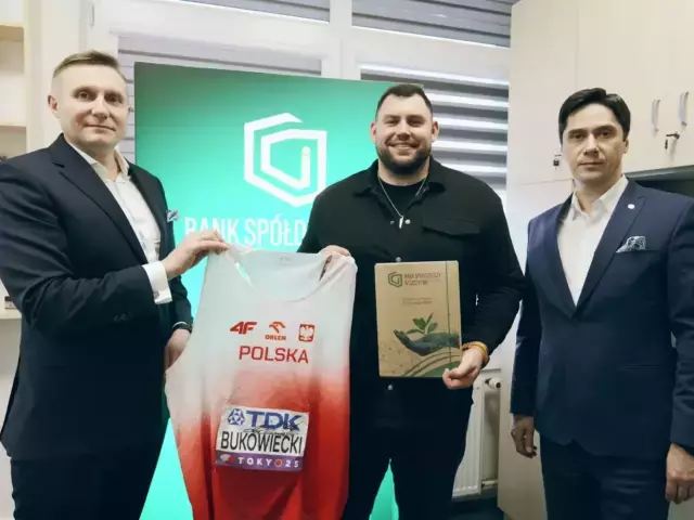 Bank Spółdzielczy w Szczytnie przedłużył umowę z Konradem Bukowieckim