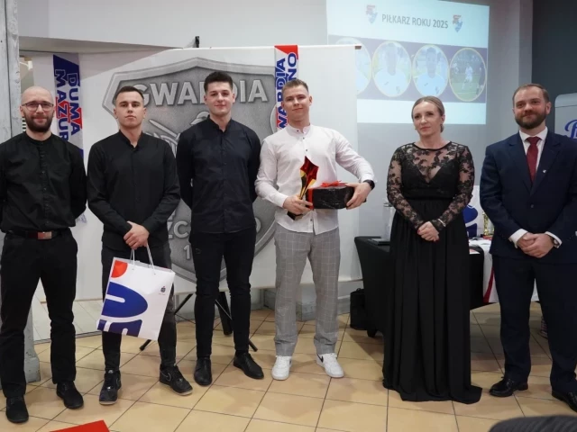 To jego nazwisko padło najgłośniej. Łukasz Krajza Piłkarzem Roku Gwardii Szczytno