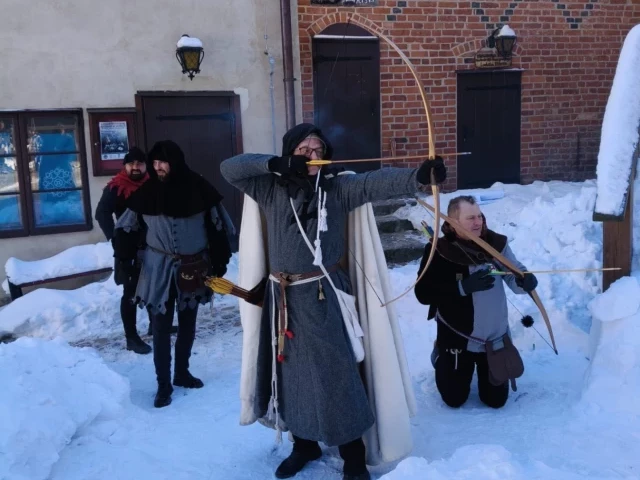 Mróz –13°C ich nie zatrzymał! Jarosław Wróblewski wygrywa, Grzegorz Drężek strzela mimo kontuzji