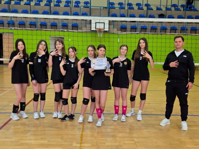 Siatkarki z „Czwórki” meldują się w finale wojewódzkim