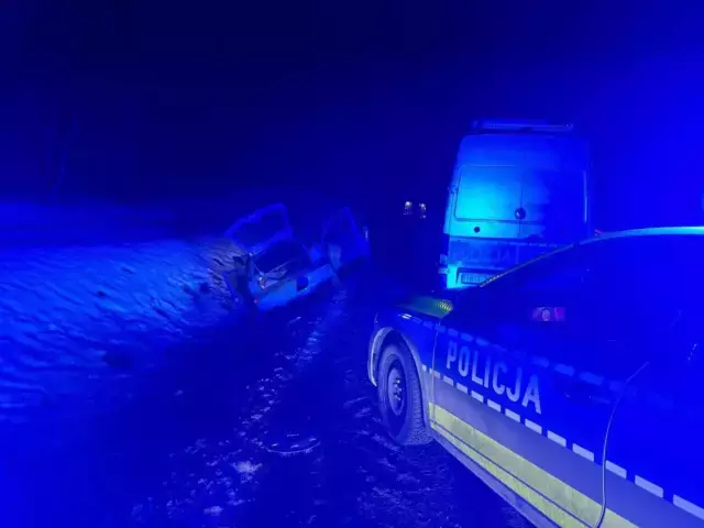 Policyjny pościg za Oplem Corsą. Kierowca pod wpływem narkotyków i z dożywotnim zakazem