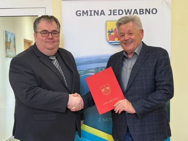 Miliony w ziemi, konkret dla mieszkańców. Jedwabno rusza z kolejnym etapem kanalizacji