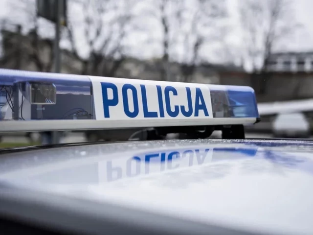 Latami znęcał się nad żoną. Policja ze Szczytna zatrzymała 45-latka, dostał zakaz zbliżania się