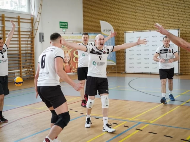 Strażacy ze Szczytna na podium. Karol Wlazło z tytułem najlepszego atakującego