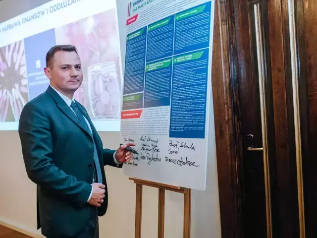 Miasto uruchamia Społeczną Agencję Najmu. Rozmawiamy z burmistrzem Stefanem Ochmanem