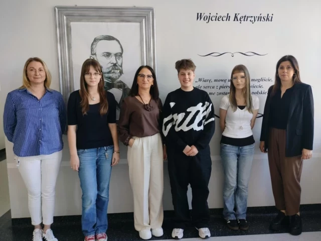 Julia, Adam i Wiktoria wśród najlepszych w województwie. Uczniowie „Dwójki” ze Szczytna z tytułami