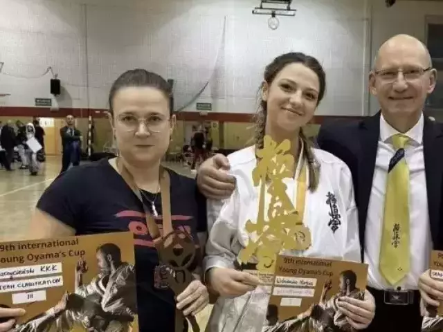 Złoto Martyny Wiśniewskiej. Szczycieńskie kyokushin błyszczy na Mistrzostwach Polsk
