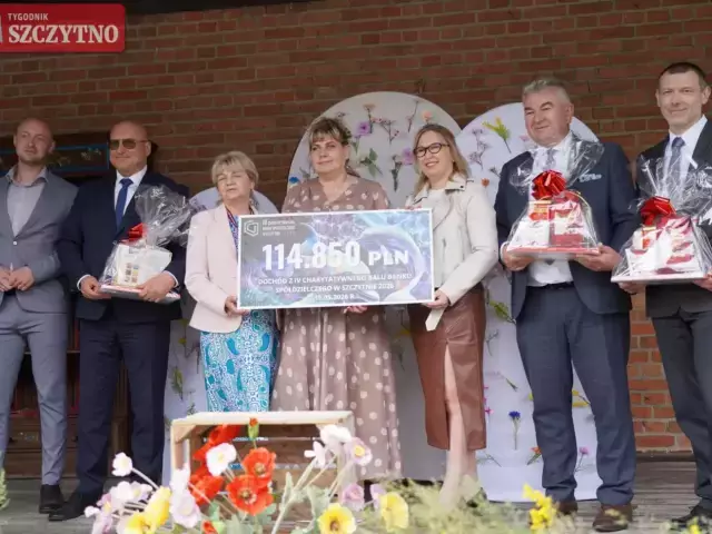 Czek, łzy i owacje na stojąco. Ponad 114 tysięcy złotych dla rodzin zastępczych