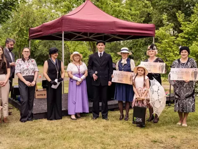 Kapelusze, koronki i szyk sprzed wieku. To oni zachwycili jury w konkursie na najlepszy strój retro