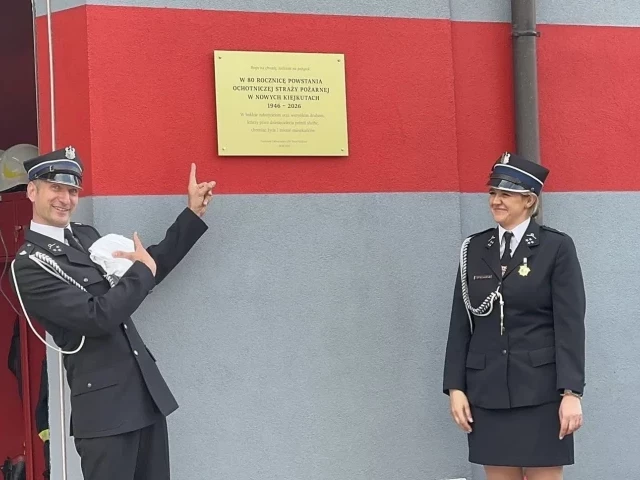 Osiem dekad służby w Nowych Kiejkutach. Strażacy świętowali jubileusz i otwarcie nowego garażu