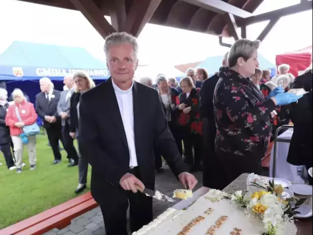 35 lat kapłaństwa ks. Romana Lompy i święto rodzin. Jedwabno pokazało, że razem można więcej