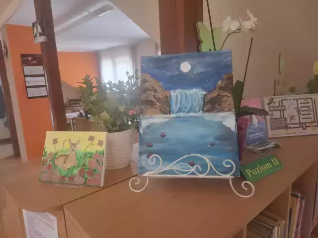 Szósta klasa, wielki talent. Martyna pokazuje swój świat w bibliotece w Rozogach