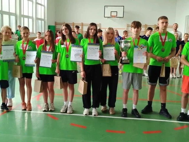Rudka najlepsza w trójboju. Młodzi lekkoatleci walczyli o puchar wójta